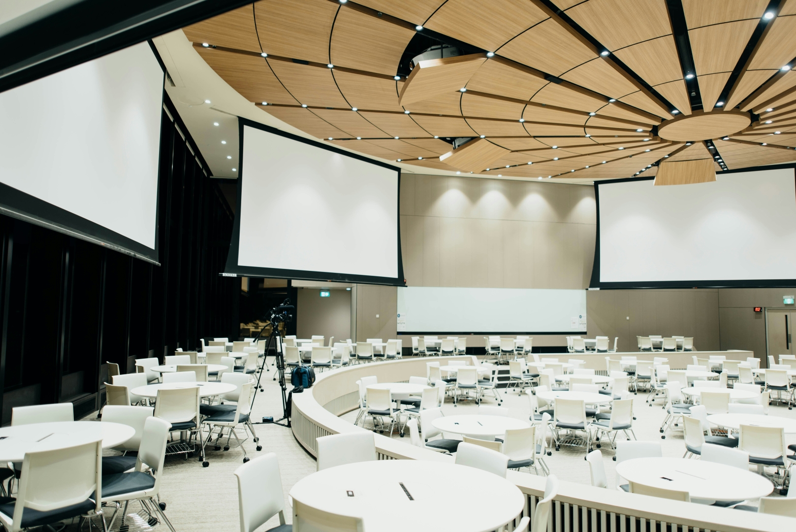 Roundtables & Meetings