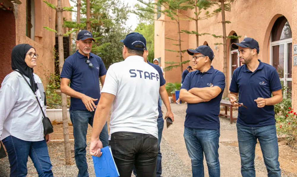 Team at work 4